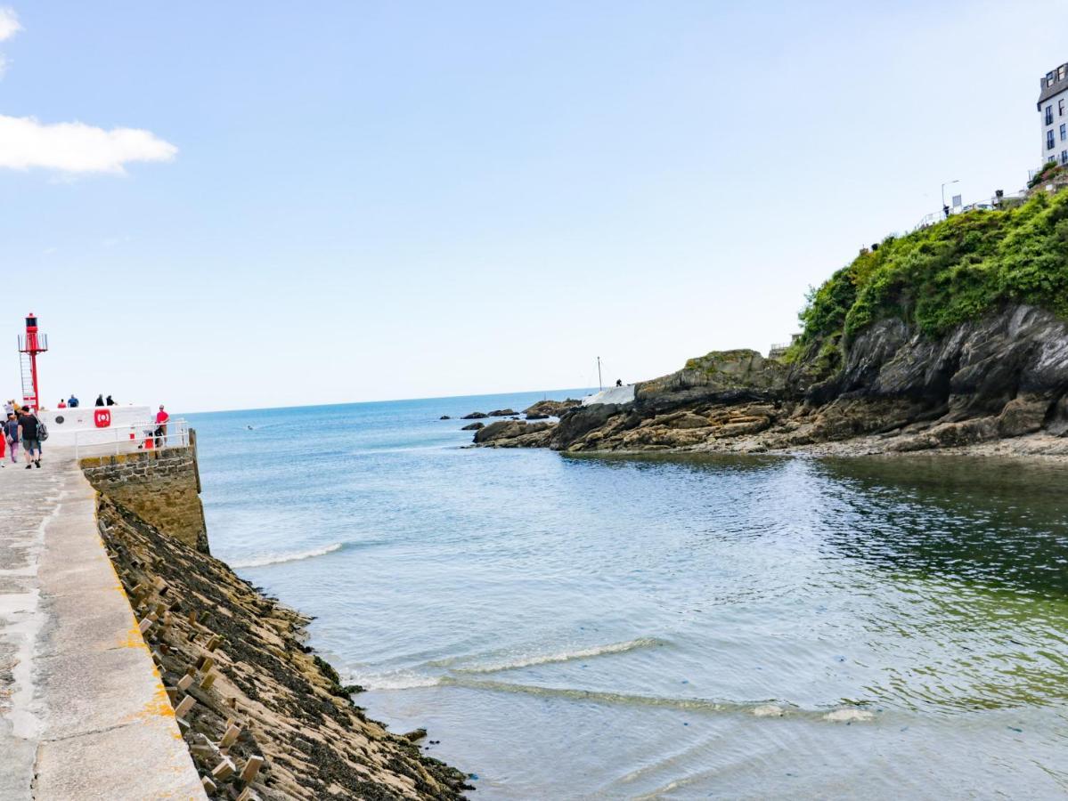 Bay Tree Cottage 루 외부 사진