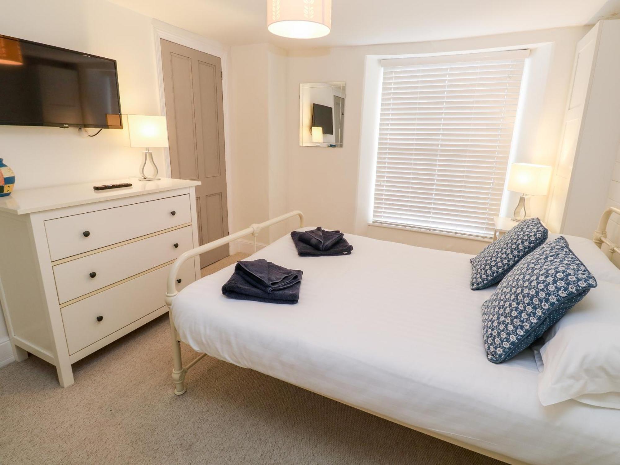 Bay Tree Cottage 루 외부 사진