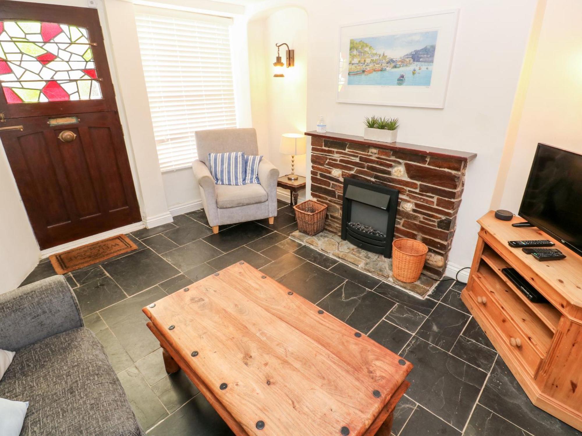 Bay Tree Cottage 루 외부 사진